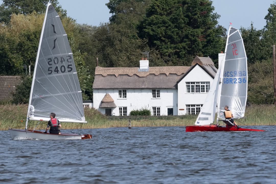 Watersedge Holiday Cottage, on the Norfolk Broads.